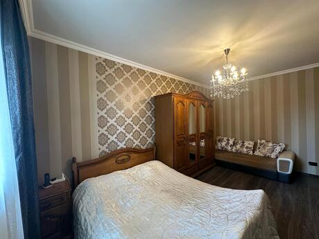 4 otaqlı köhnə tikili - 9-cu mikrorayon q. - 100 m²
