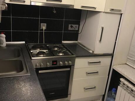 2 otaqlı köhnə tikili - Memar Əcəmi m. - 55 m²