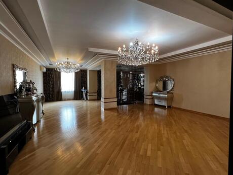 Elan №5888243 - Bakı, 28 May m., 4 otaqlı, 224 m², 11/18 mərtəbə