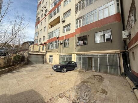 Obyekt - Yasamal r. - 300 m²