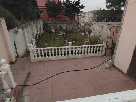 4 otaqlı həyət evi/bağ evi - Badamdar q. - 170 m²