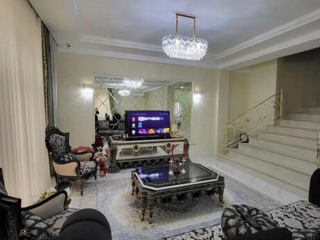 5 otaqlı həyət evi/bağ evi - Badamdar q. - 240 m²
