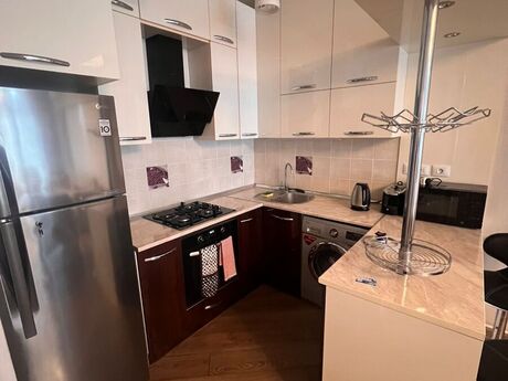 2 otaqlı yeni tikili - Şah İsmayıl Xətai m. - 87 m²
