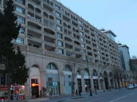 4 otaqlı köhnə tikili - Səbail r. - 110 m²