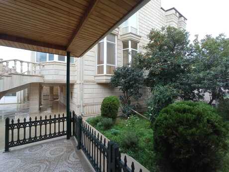 6 otaqlı həyət evi/bağ evi - Badamdar q. - 600 m²