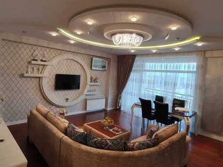 Объявление №5888646 - Баку, м. Шах Исмаил Хатаи, 4-комн., 190 м², 13/18 этаж