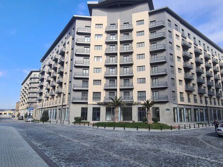 5 otaqlı yeni tikili - Ağ şəhər q. - 202 m²