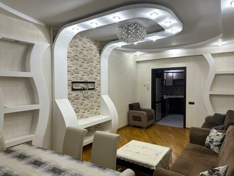 2-комн. новостройка - пос. 7-ой мкр - 70 м²