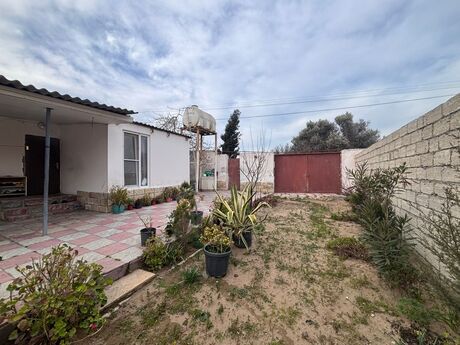 4 otaqlı həyət evi/bağ evi - Mərdəkan q. - 120 m²