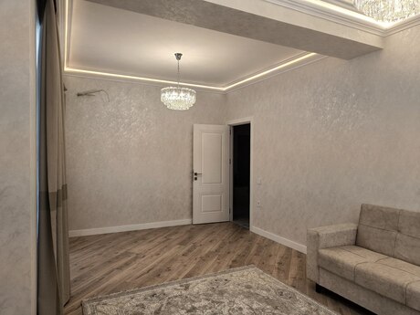Kirayə 2 otaqlı mənzil, 75 m², Bakıxanov: 650 ₼/ay 2