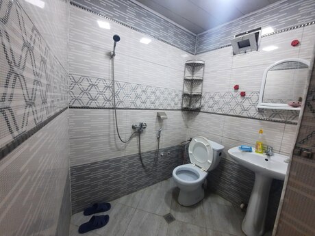 2 otaqlı həyət evi/bağ evi - Bayıl q. - 55 m²