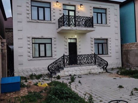 4 otaqlı həyət evi/bağ evi - Binə q. - 200 m²