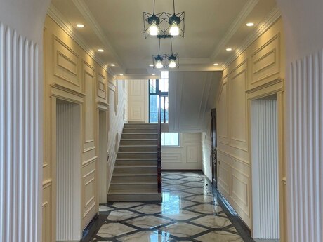 House with Garden, Villa For Sale