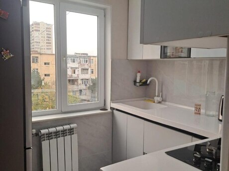 3-room old-build apartment for sale in Xalqlar Dostluğu, 70 m², 170 000 AZN, photo 5 / 12