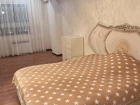 3 otaqlı yeni tikili - Xətai r. - 135 m²