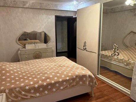 3 otaqlı yeni tikili - Xətai r. - 135 m²