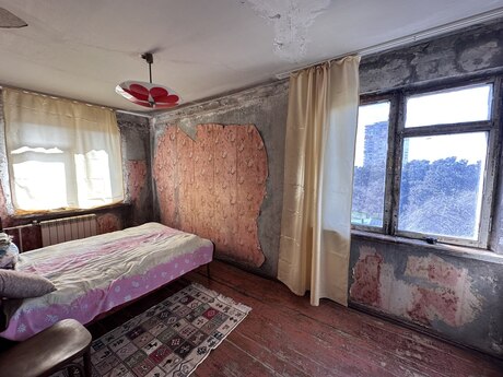 2 otaqlı köhnə tikili - Neftçilər m. - 52 m²