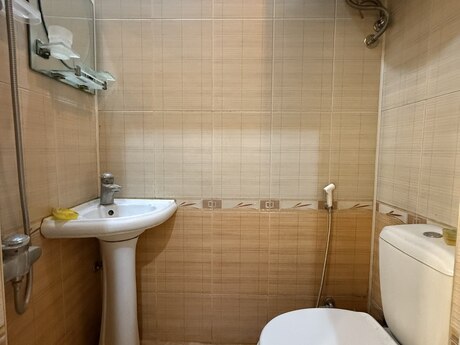 1 otaqlı köhnə tikili - Nizami m. - 18 m²