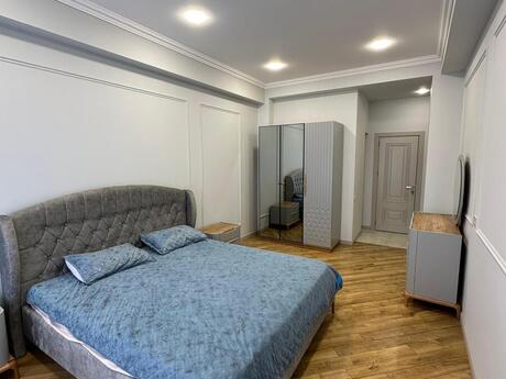 Объявление №5891142 - Баку, пос. Аг шехер, 3-комн., 130 м², 3/7 этаж