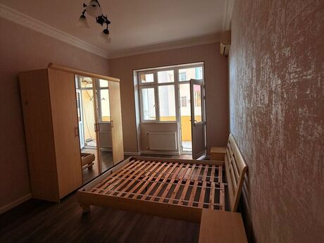 3 otaqlı yeni tikili - İnşaatçılar m. - 120 m²