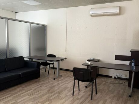 Obyekt - Şah İsmayıl Xətai m. - 300 m²
