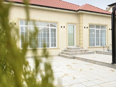4 otaqlı həyət evi/bağ evi - Şüvəlan q. - 150 m²