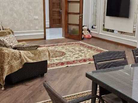 7 otaqlı həyət evi/bağ evi - Kürdəxanı q. - 330 m²