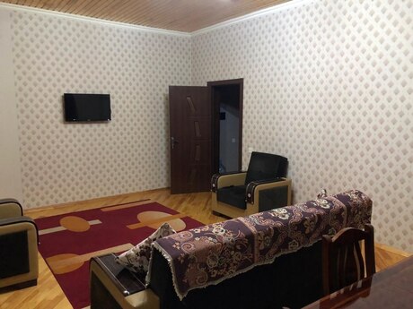 Объявление №5891622 - Баку, пос. Бакиханова, 2-комн., 60 м², 4/4 этаж