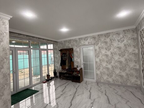 5 otaqlı həyət evi/bağ evi - Binə q. - 180 m²
