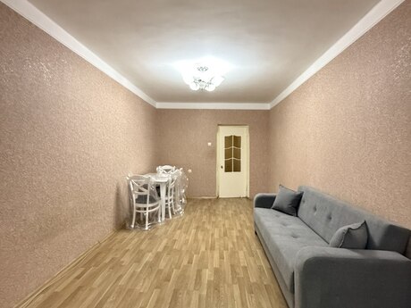 2 otaqlı köhnə tikili - Elmlər Akademiyası m. - 60 m²