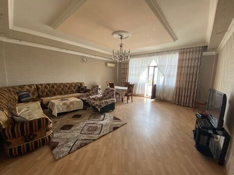 Elan №5891847 - Bakı, 28 May m., 3 otaqlı, 140 m², 16/18 mərtəbə