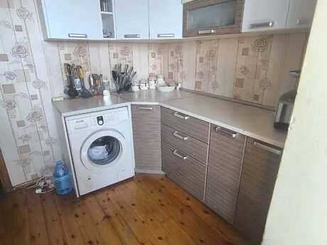 3 otaqlı köhnə tikili - Xalqlar Dostluğu m. - 78 m²