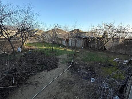6 otaqlı həyət evi/bağ evi - Məmmədli q. - 230 m²