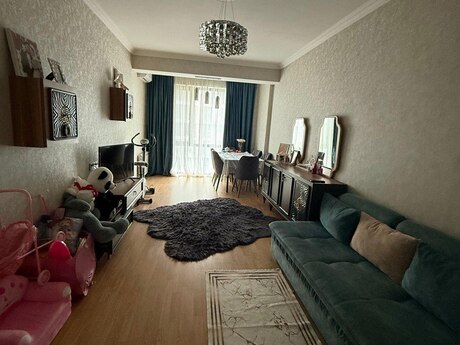 Elan №5892588 - Bakı, Əhmədli m., 2 otaqlı, 82 m², 7/19 mərtəbə