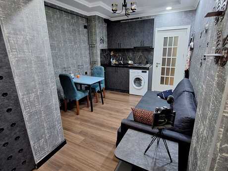 3 otaqlı köhnə tikili - Şah İsmayıl Xətai m. - 70.3 m²