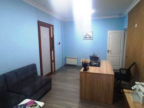 4-комн. офис - м. Шах Исмаил Хатаи - 180 м²