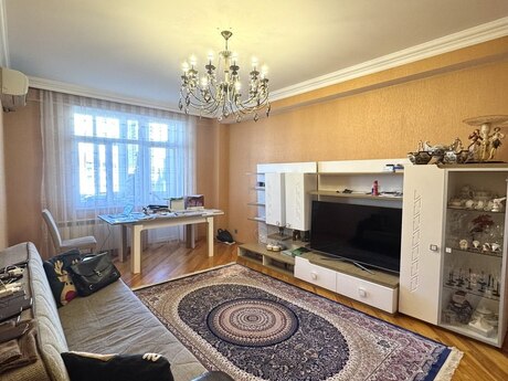 Elan №5892712 - Bakı, Həzi Aslanov m., 3 otaqlı, 120 m², 4/18 mərtəbə