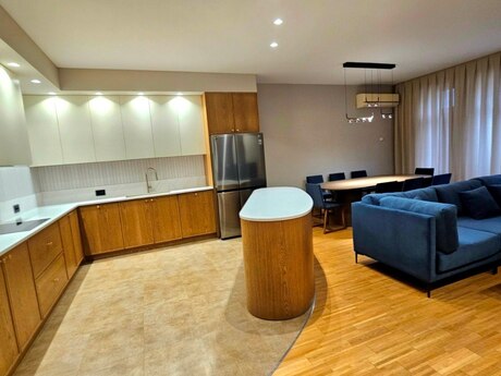 Объявление №5892980 - Баку, м. 28 мая, 4-комн., 164 м², 7/19 этаж