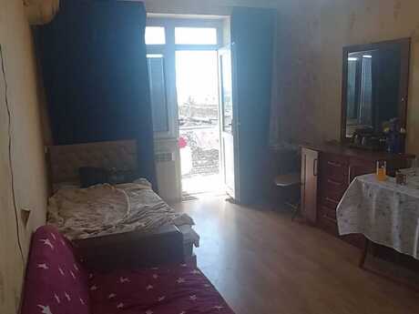 1 otaqlı köhnə tikili - Şah İsmayıl Xətai m. - 30 m²