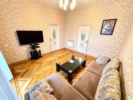 2-комн. новостройка - м. Сахил - 65 м²