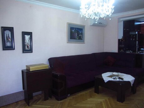 2 otaqlı köhnə tikili - Elmlər Akademiyası m. - 38 m²