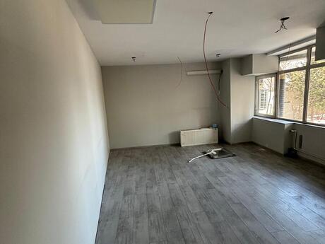 Объект - м. Элмляр Академиясы - 600 м²