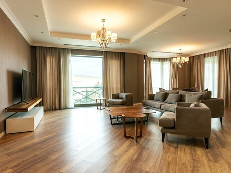 4 otaqlı yeni tikili - İçəri Şəhər m. - 330 m²