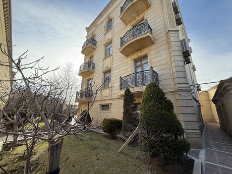 11 otaqlı həyət evi, 625 m², Badamdar: 2 890 000 ₼ 2
