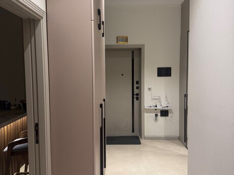 2-комн. новостройка - м. 8 ноября - 83 м²