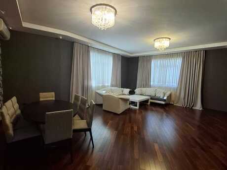 4 otaqlı yeni tikili - Nəsimi r. - 190 m²