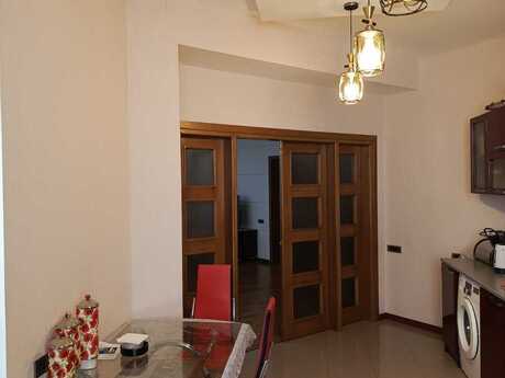 4 otaqlı yeni tikili - Neftçilər m. - 161 m²