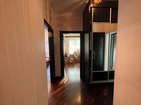 3 otaqlı köhnə tikili - Elmlər Akademiyası m. - 98 m²