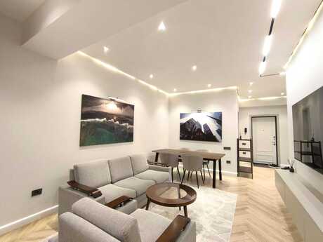 Elan №5893581 - Bakı, Şah İsmayıl Xətai m., 2 otaqlı, 82 m², 16/18 mərtəbə