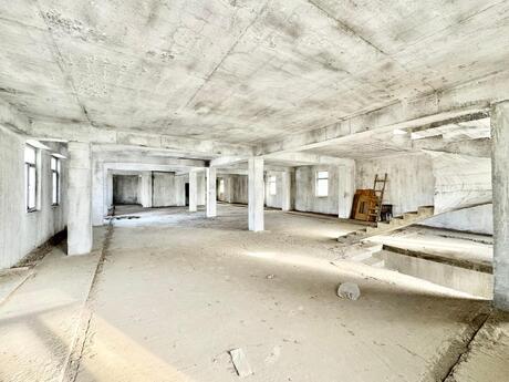 Obyekt - Sahil m. - 2000 m²